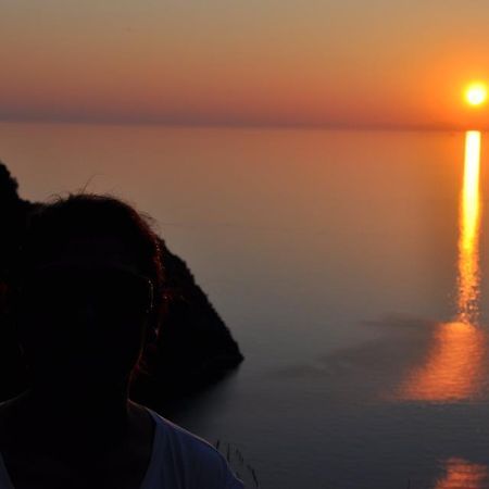 George House Bed and Breakfast Faralya Esterno foto