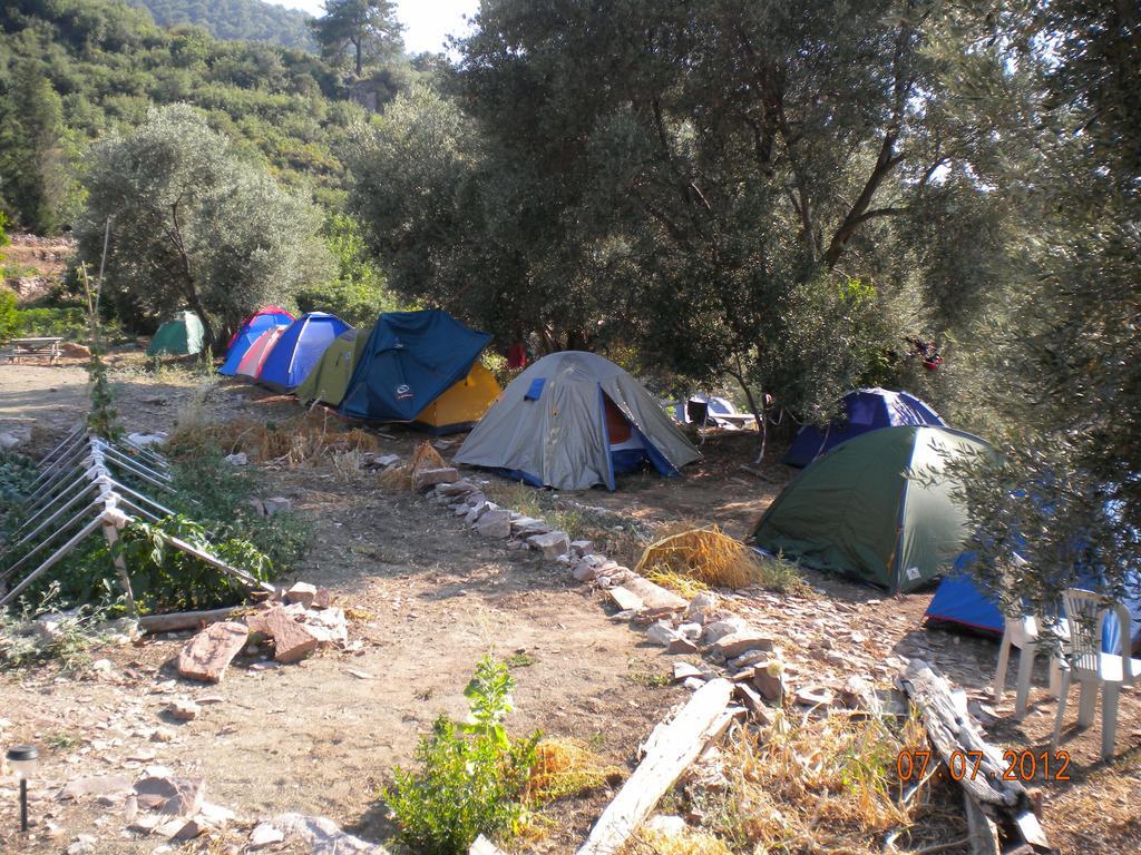 George House Bed and Breakfast Faralya Esterno foto