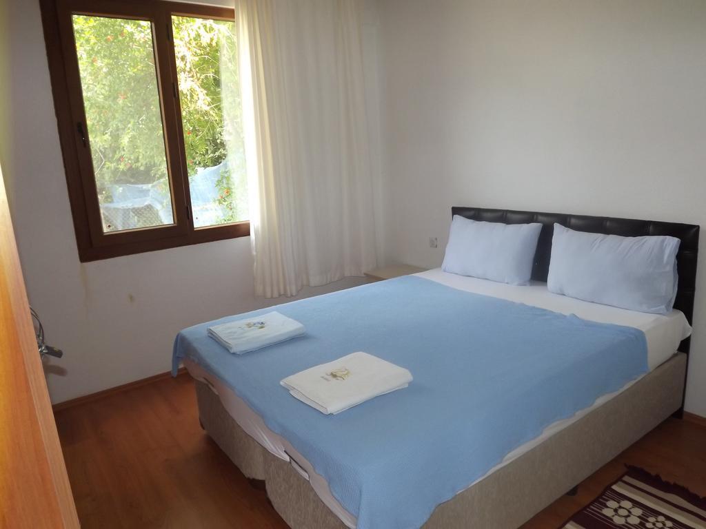 George House Bed and Breakfast Faralya Esterno foto
