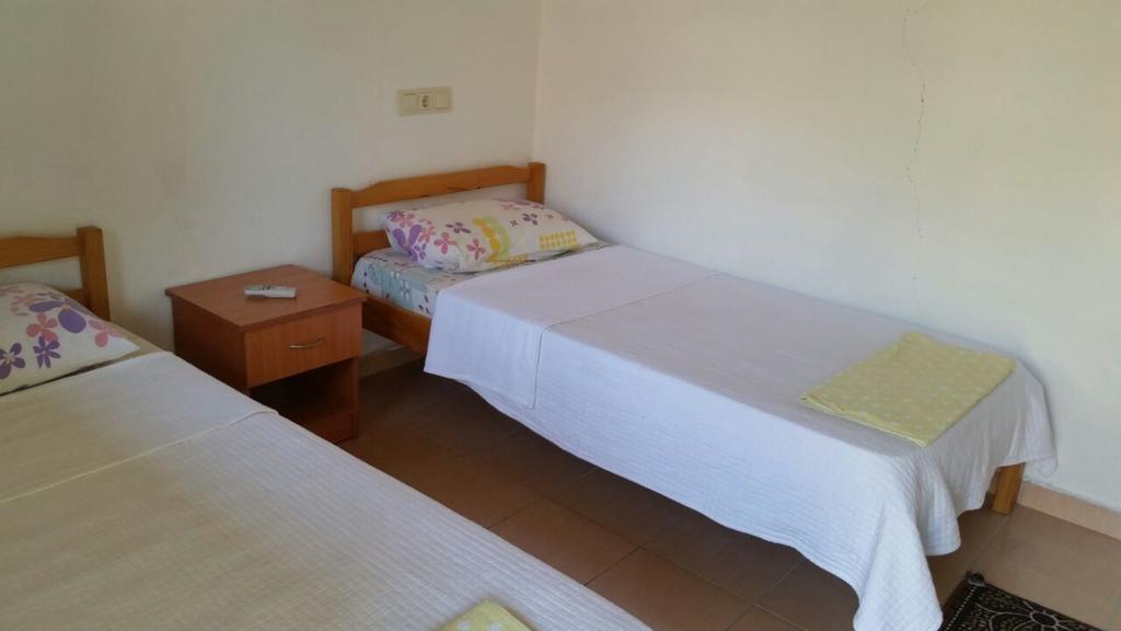 George House Bed and Breakfast Faralya Esterno foto